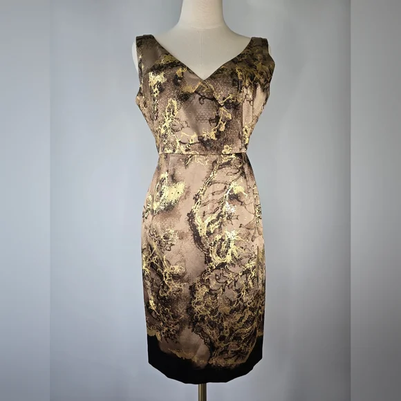 NWT T Tahari Gina Charmeuse Sheath Dress Molasses Metallic Gold Print Size 6 - Picture 2 of 14